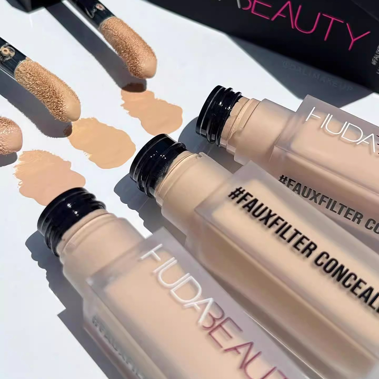 Huda Beauty Makeup Bag - Huda Beauty Faux Filter مضيئة ماتي