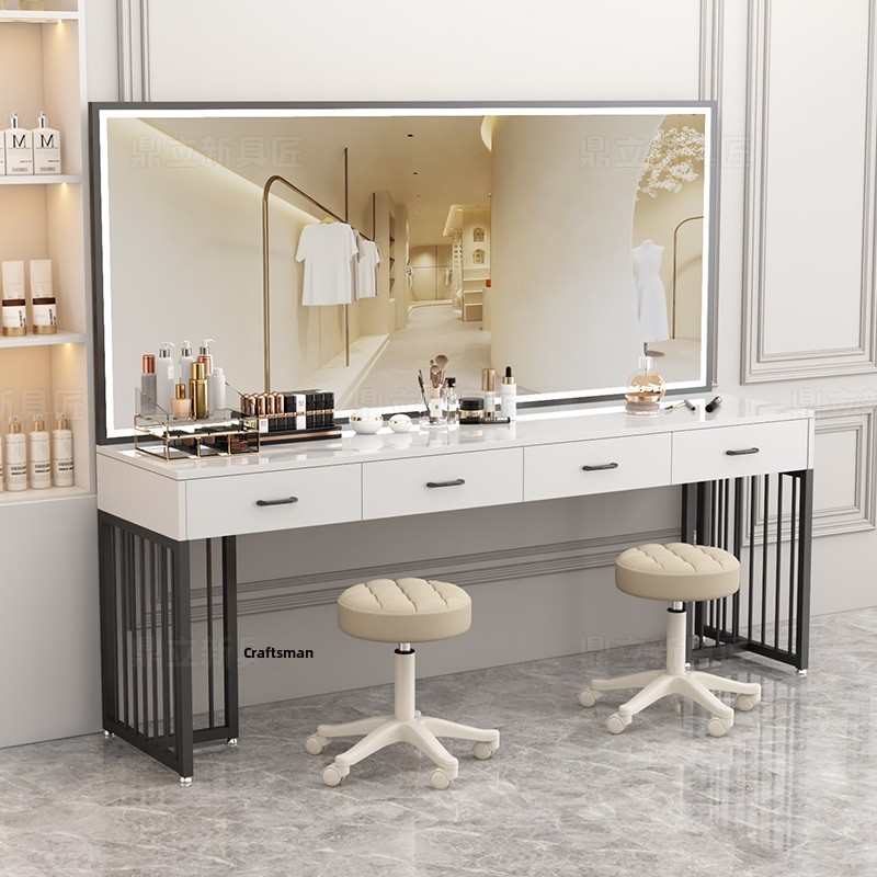 # طاولة مكياج حديثة متخصصة مع  - مراجعة Beauty Makeup Bridal وسعره