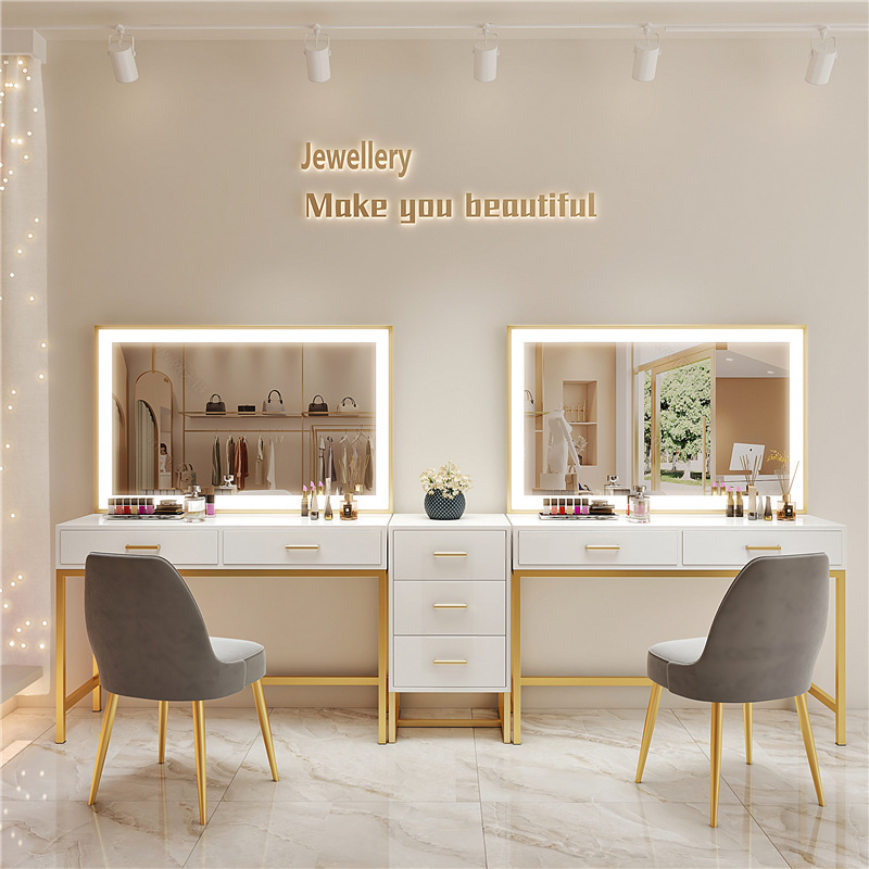 مسمار الفن ماكياج الفنان استود - مراجعة Beauty Makeup Bridal وسعره